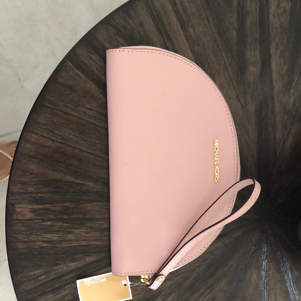 Michael Kors blush wristlet